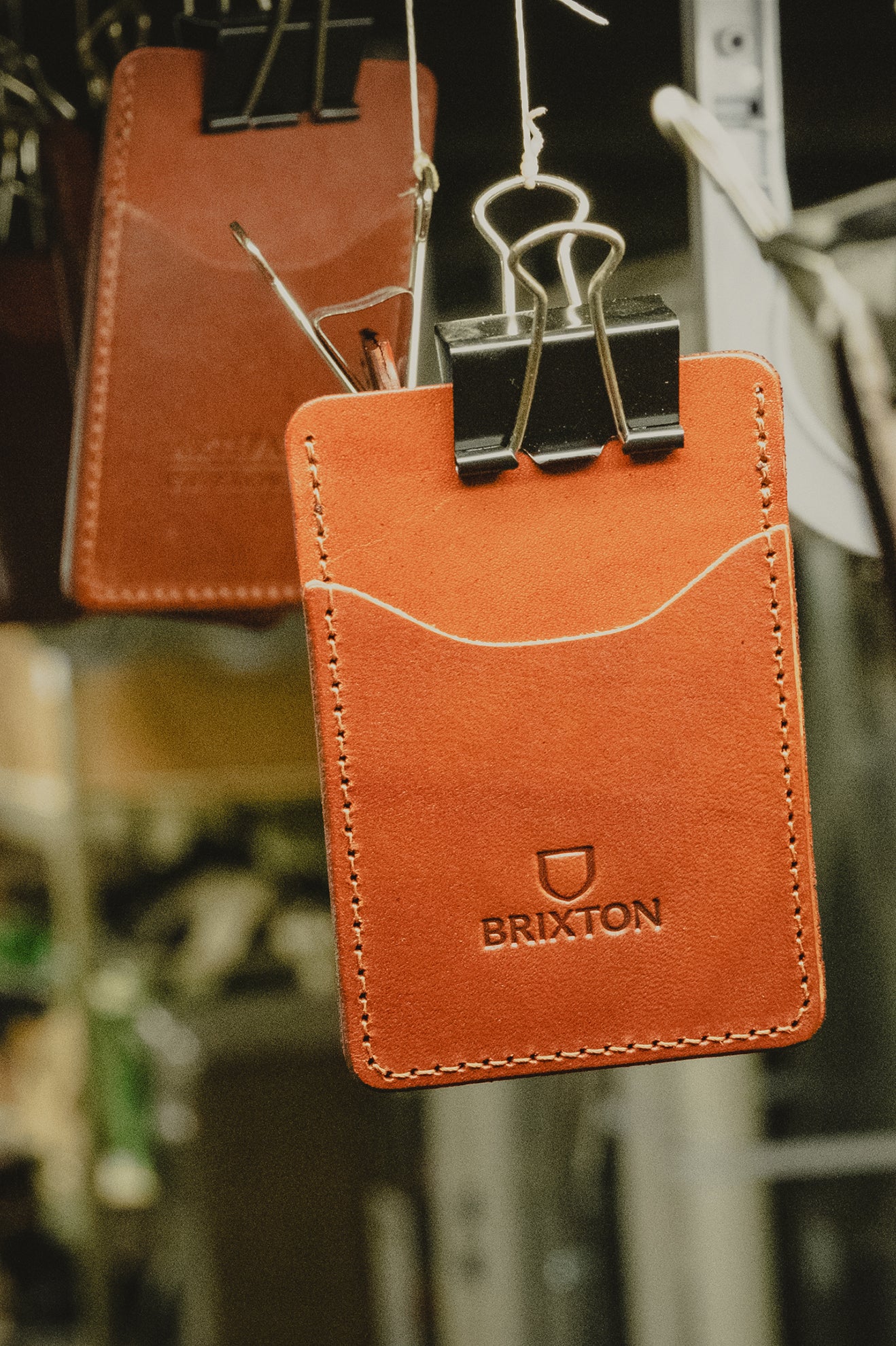 αξεσουαρ Brixton Artifact δερματινα Card Holder Wallet καφε | 96045-MRUG